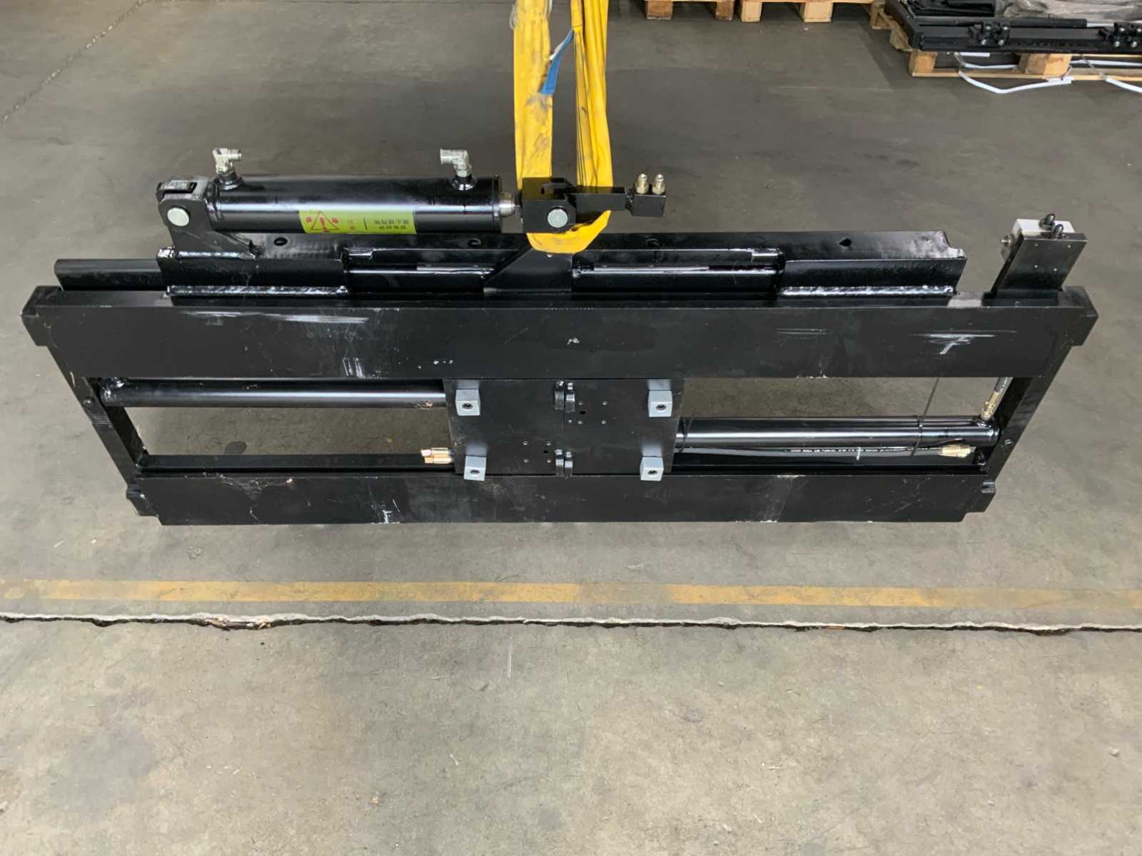 8 Ton fork positioner Fem 4
