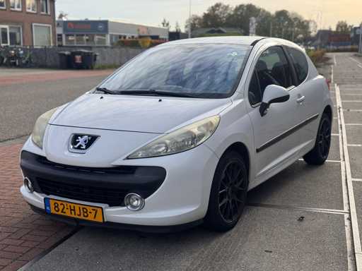 Peugeot 207 1.4 VTi Look, 82-HJB-7