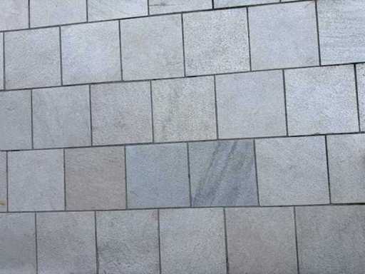 Piastrelle da giardino in pietra naturale 65m2