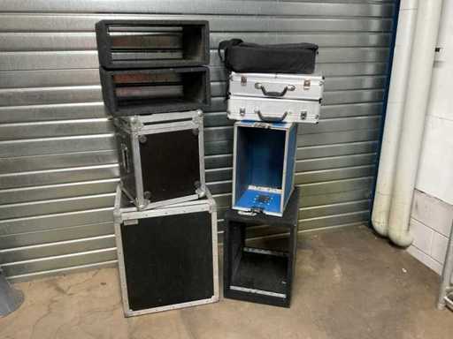 Verschiedene Flugkoffer 9x)