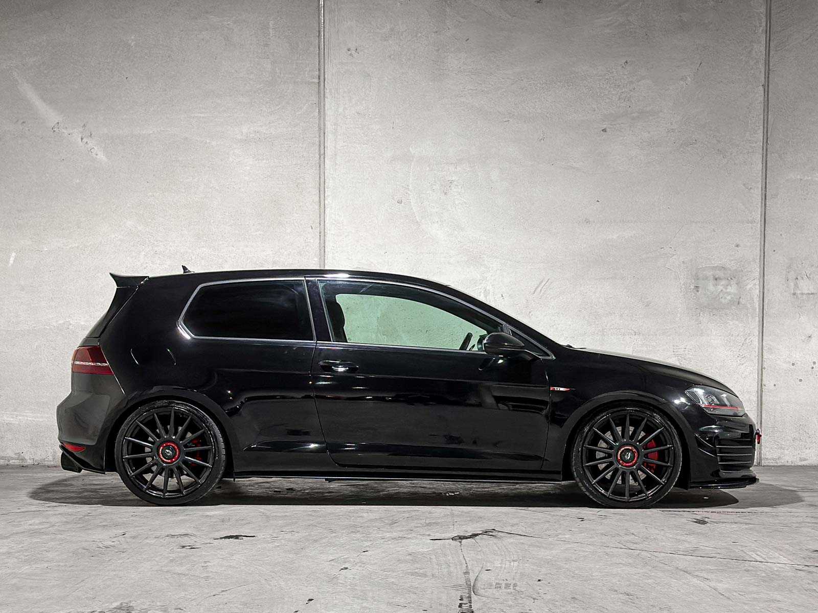 Volkswagen Golf GTI Performance (VII / MK7 / Golf 7) 396pk 2014