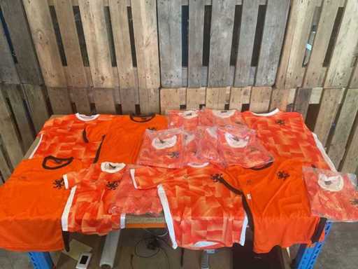 Maillots de l’équipe nationale des Pays-Bas - Maillot (15 fois)