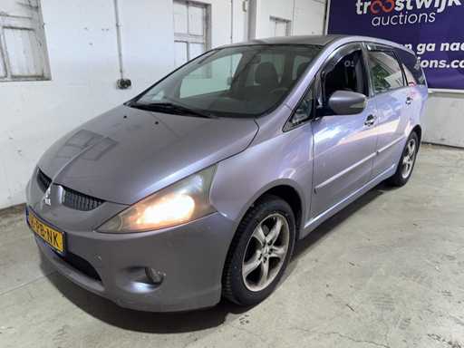 Mitsubishi - Grandis - 2.4-16V Intense 6p. - 16-PB-NK