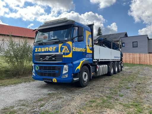 2012 Volvo FH-8x4 Tridem vrachtwagen met kraan