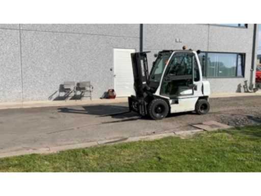 81f09bc4-b4f7-4bac-a683-841154152be0.mp4