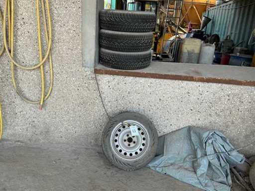 Nokian Car-Reifen (4x)