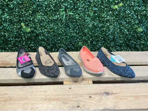 Zapatillas Skechers y zapatilla deportiva (39x)