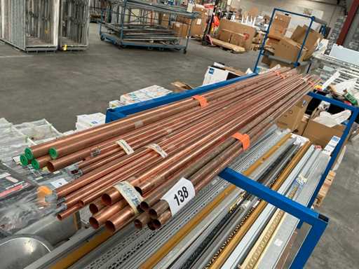 Partij koperen buizen