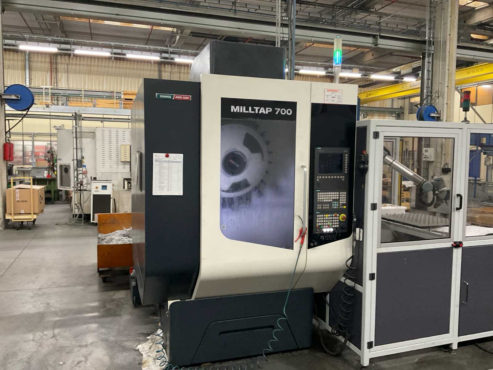 2013 DMG Mori Seiki Milltap 700 CNC Machining Center | Troostwijk Auctions