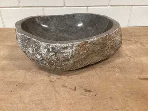 DIFFERNZ-Versenkung Lombok Riverstone Naturstein