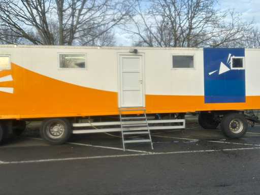 Anhänger in Wohnwagen umgebaut