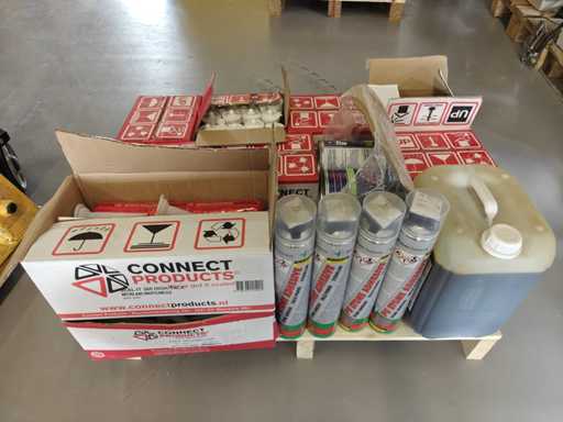 Div Lijmen en kitten, primers (circa 90 stuks)