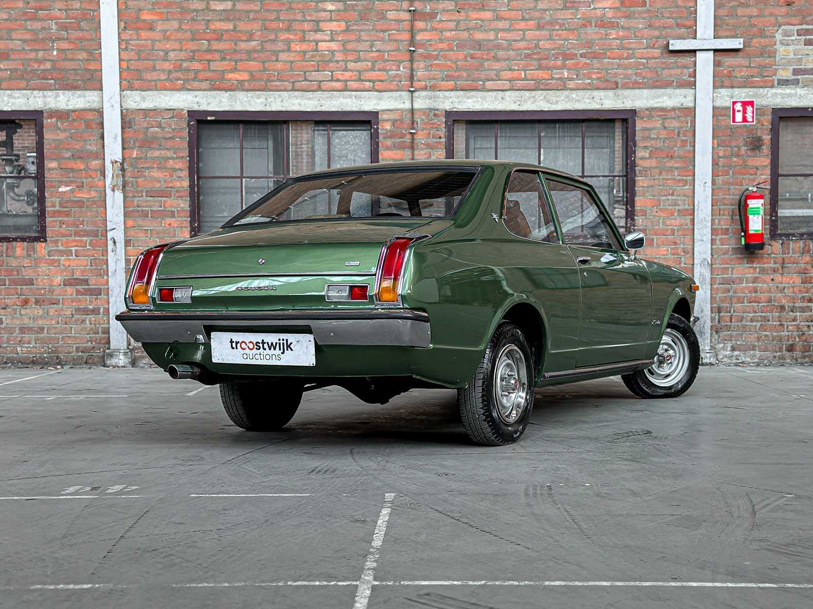 Toyota Carina 1.6 de Luxe 75pk 1976, 98-JU-66