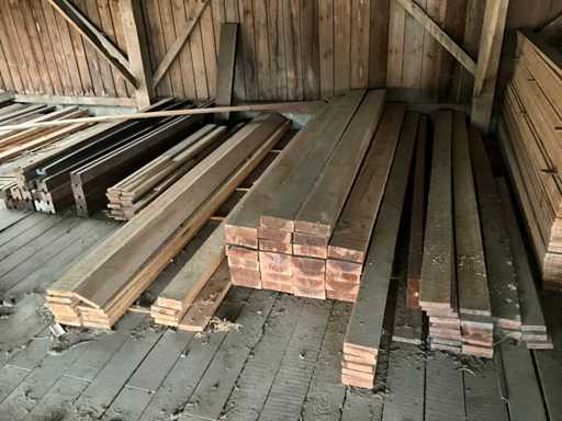 Poutres et planches en bois : premier choix (325x) pour bois dur