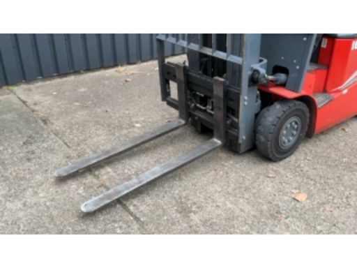 d70b2c58-36ae-4370-b761-1b973a6f2d52.mp4