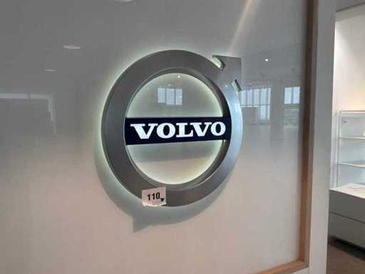 Volvo logo verlicht
