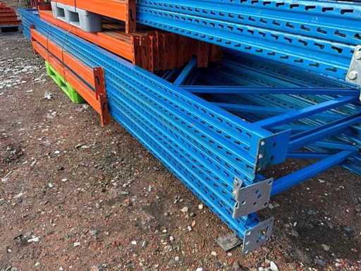 Portapacchi per deposito