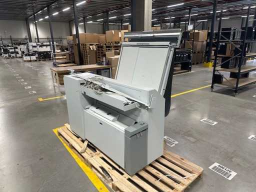 estefold - 4211 Océ - Folding machine