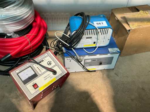 HAWKER M24/40 Chargeur de batterie