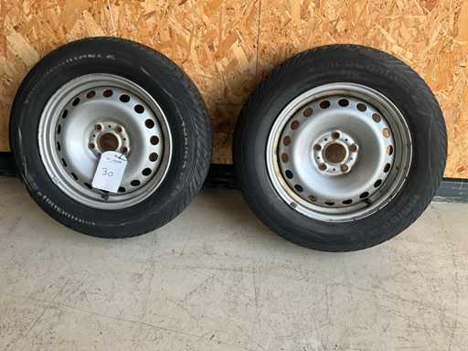 Continental VancoContact 2 Car Tire (4x)