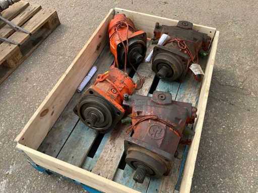 Hydraulic motor (4x)