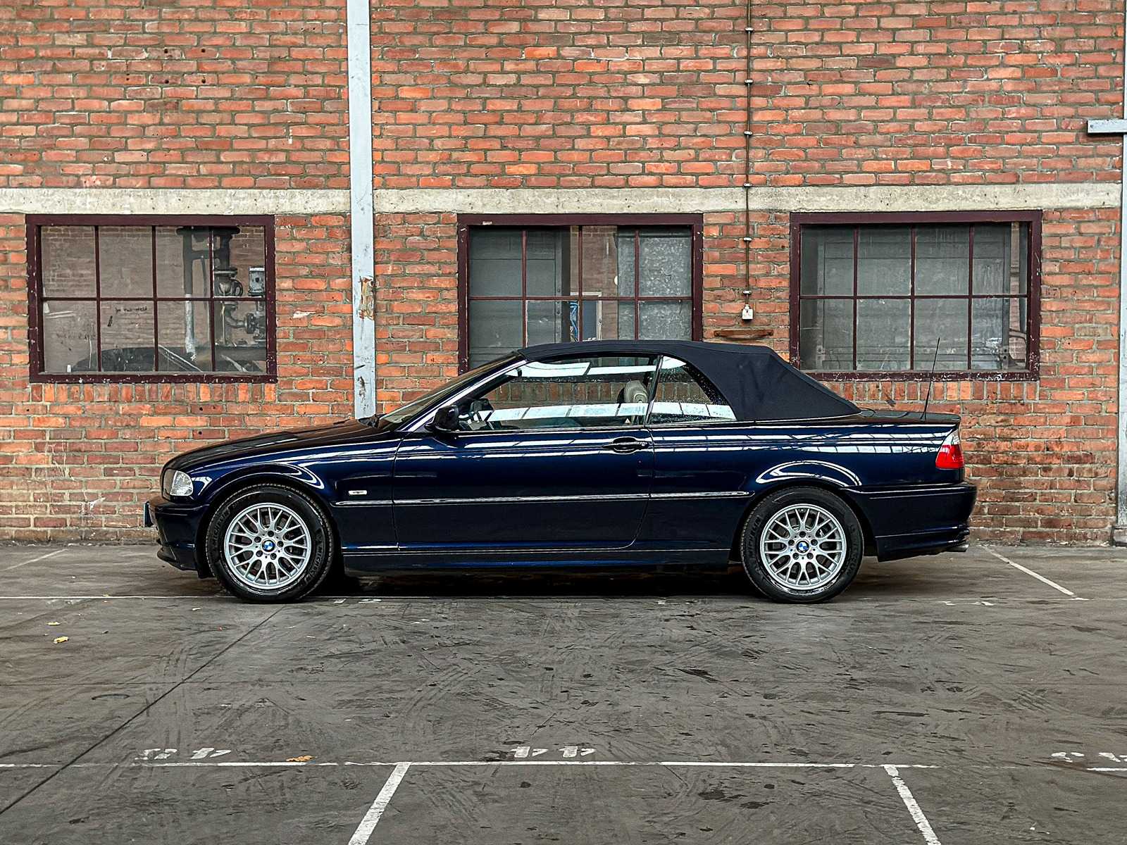 BMW 325Ci Executive 192pk 2002 (Origineel-NL) 3-serie Cabriolet (Hardtop + Softtop), 11-JP-PG
