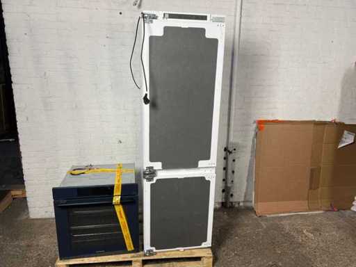 Wbudowana lodówka z zamrażarką Samsung BRB26612EWW - SAMSUNG NV7B6675CAN Wbudowany piekarnik