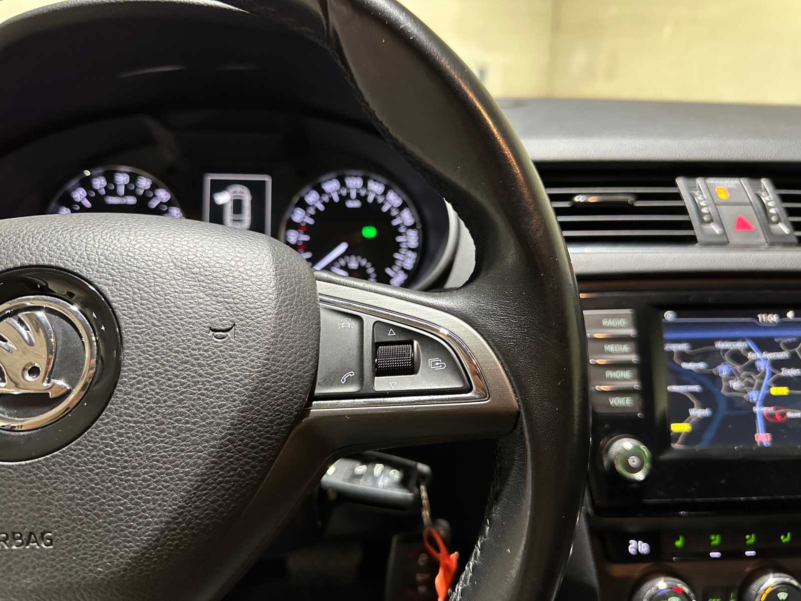 Skoda Octavia Combi 1.6 TDI Greentech JOY Business 110hp 2016, JX-809-G