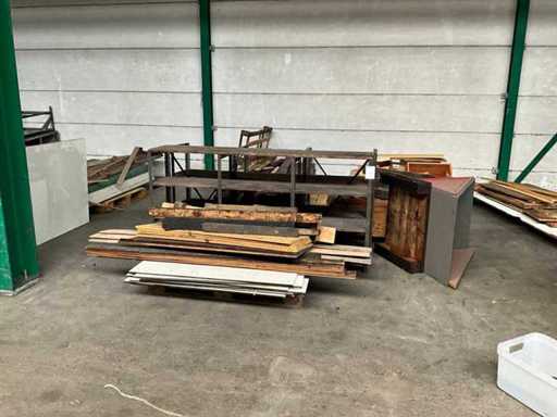 Materiał drewna i blachy