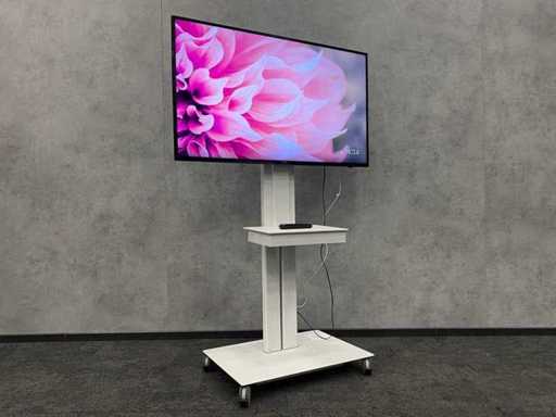 Samsung - 50" 4K Ultra HD Smart TV with Mobile Tripod