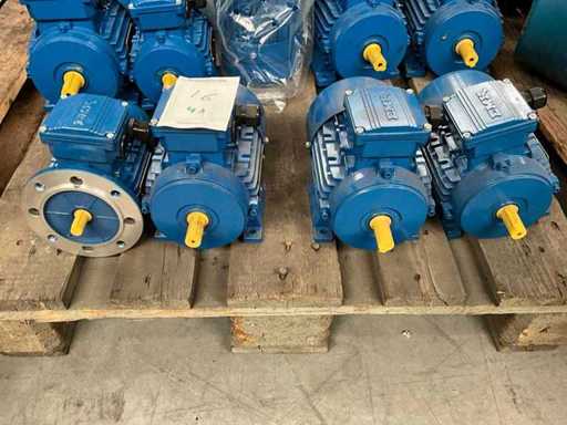 EMK 0,12 tot 0,37kW Elektromotor (4x)