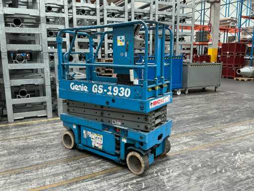 1999 GENIE GS-1930 Plate-forme élévatrice