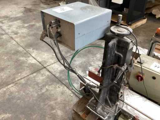 Tappatrice barattoli