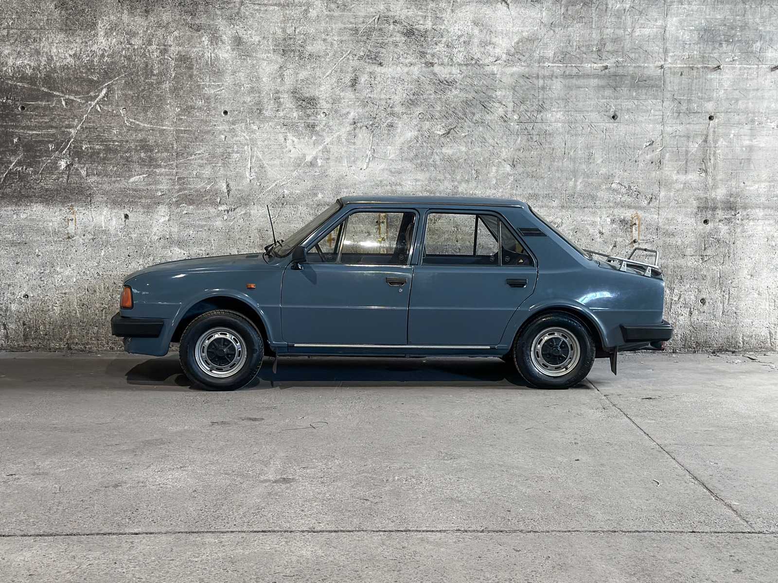 Skoda 120 L 52pk 1988