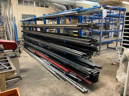 Partij metaalvoorraden