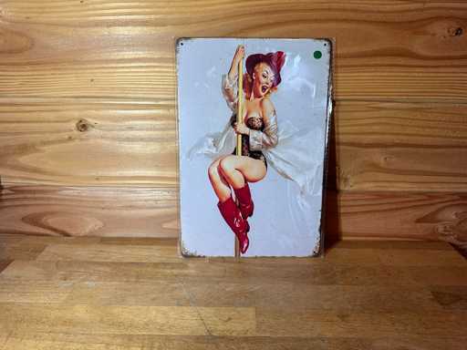 - Oops! - Mancave decoratie