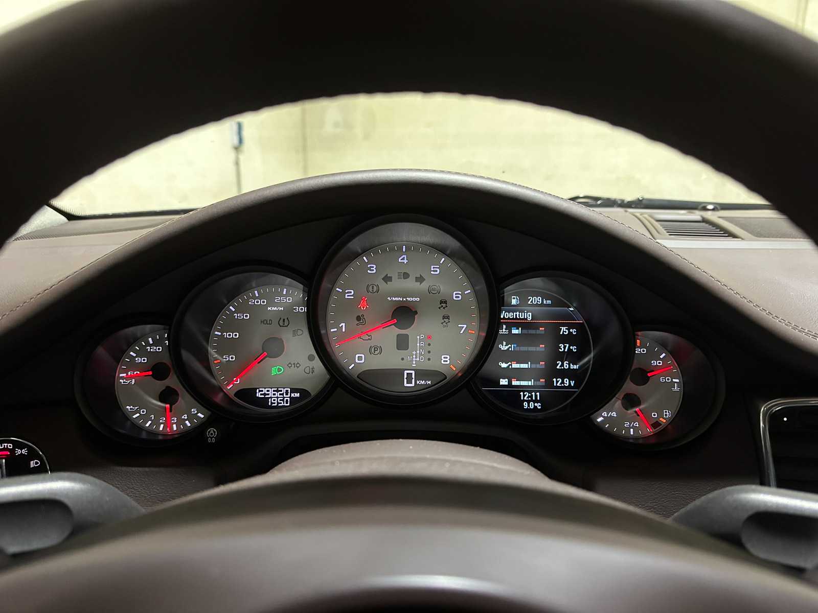 Porsche Panamera 3.6 V6 4WD 300pk 2012, G-397-TZ