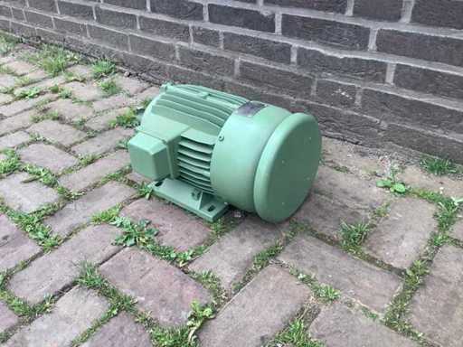 Silnik elektryczny Rieter LA100L-4AT