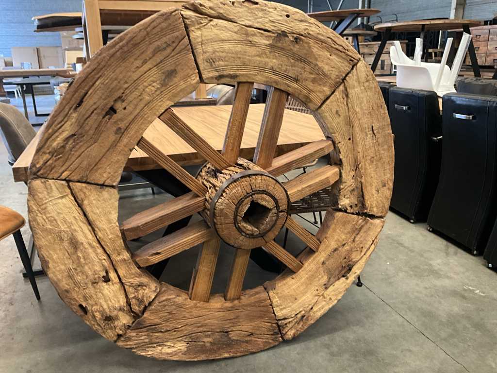 Wagenrad aus Holz