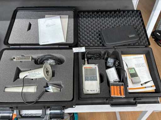 Tektronix / Fisher Voltage probe / Dualscope