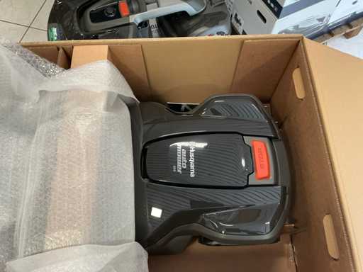 2025 Husqvarna 305 Robot Lawn Mower 600m2