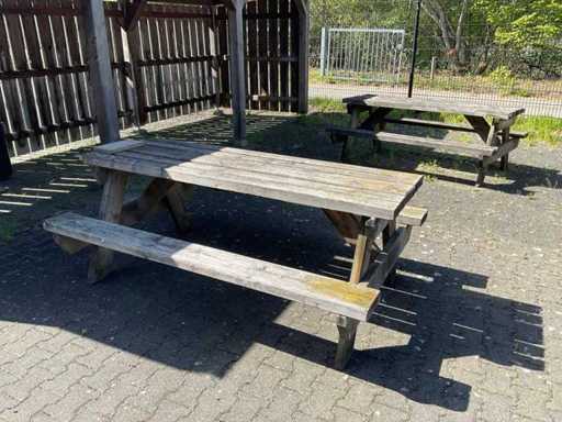 Picnic bench (2x)