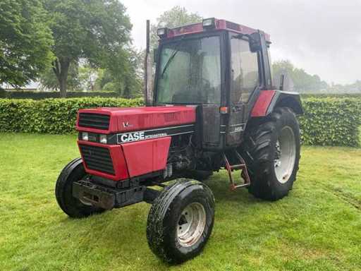 1990 Case International 845XL Two-wheel drive farm tractor