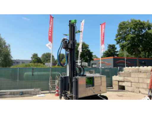 aaa21fd2-9a36-4239-8ee2-65a48f6972f2.mp4