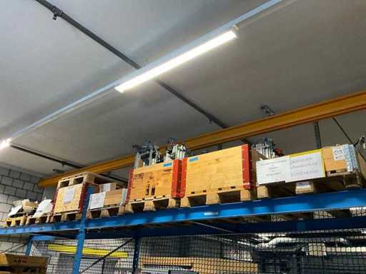 Trolleys to product rolls (4x)