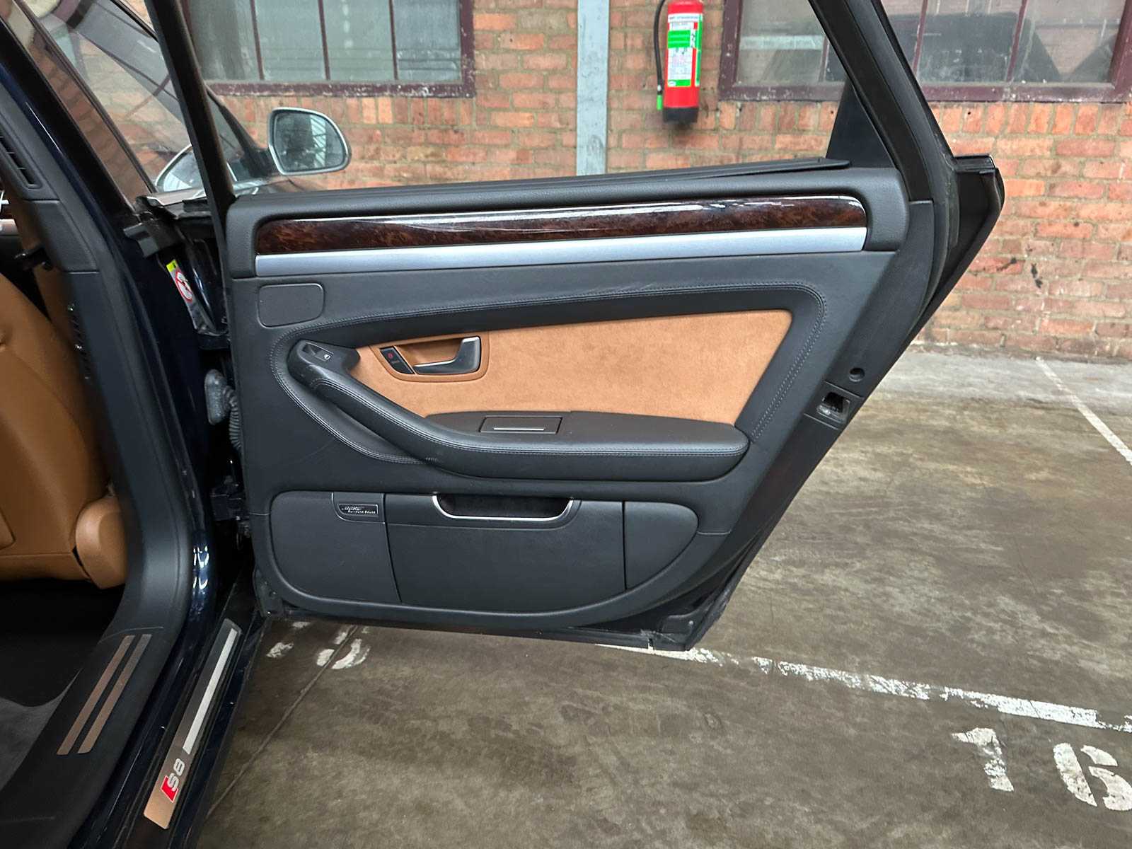 Audi S8 5.2 V10 Quattro Pro Line+ 450pk 2009, PX-166-N