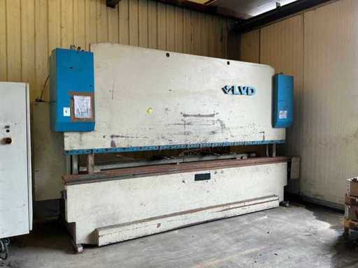 1994 LVD PPI 135/42-MNC 95 Kantbank