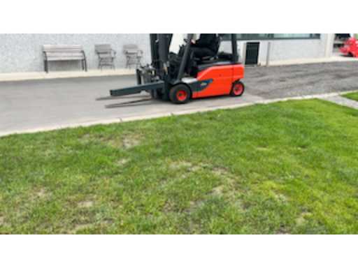 e3c00b1e-415c-45b3-804d-65f920f87409.mp4