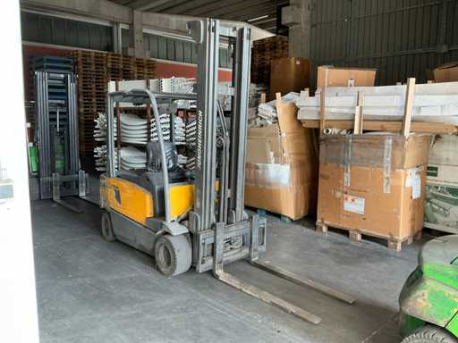 2004 - JUNGHEINRICH - EFG 318 - Carrello elevatore