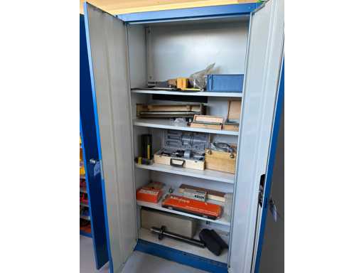   Workshop cabinet with contents